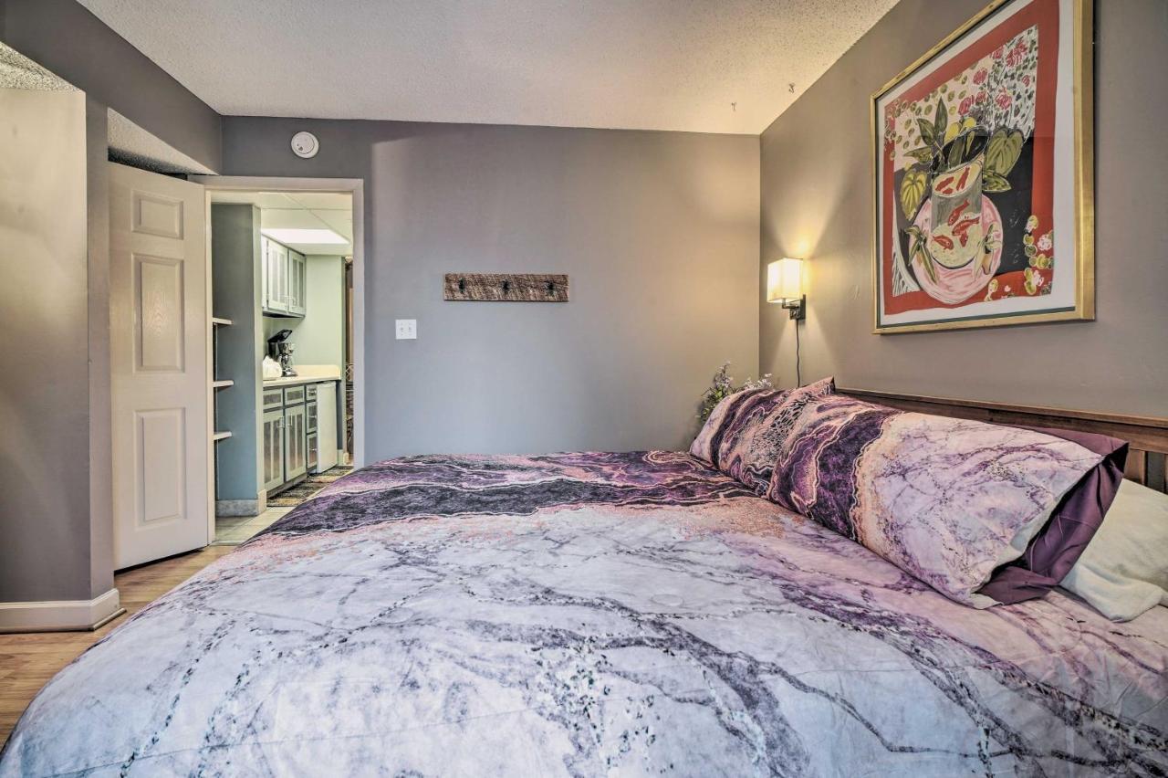 Cozy Downtown Gatlinburg Condo With Pool Access Екстериор снимка