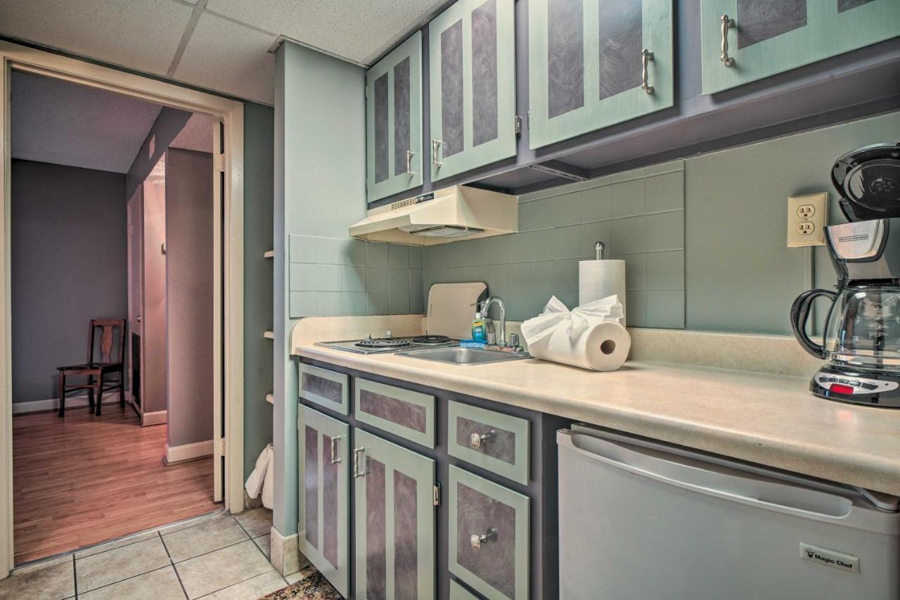 Cozy Downtown Gatlinburg Condo With Pool Access Екстериор снимка